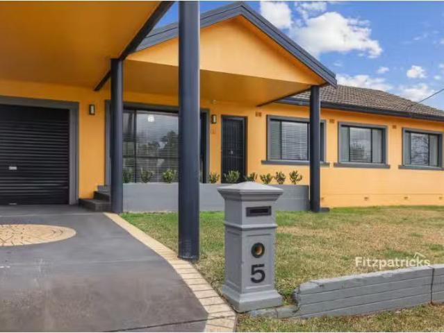 House for rent in Kooringal, Wagga Wagga City Council