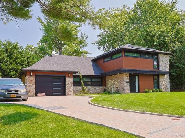 House for sale in Village of Great Neck, Nassau County