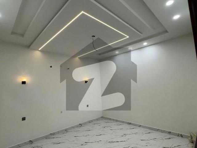 House for sale in تحصیل فیصل آباد شہر, فیصل آباد ڈویژن