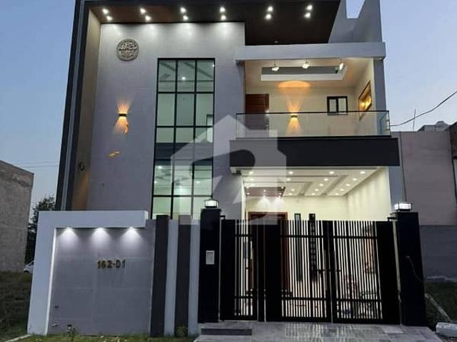 House for sale in Faisalabad, Islamabad Capital Territory