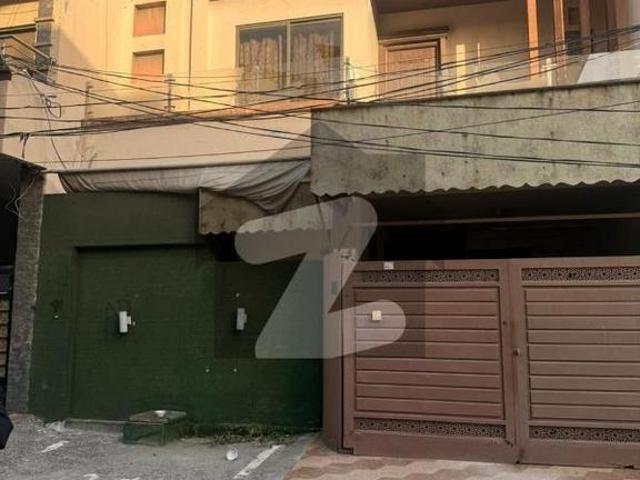 House for sale in Faisalabad, Islamabad Capital Territory