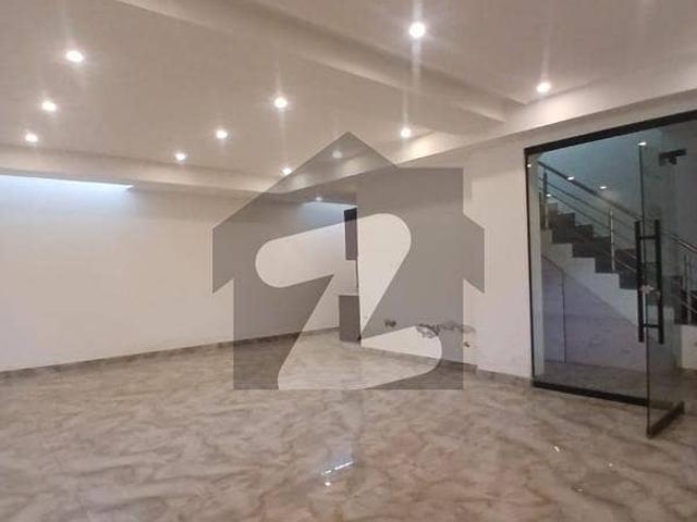 Office for rent in Rawalpindi, Islamabad Capital Territory