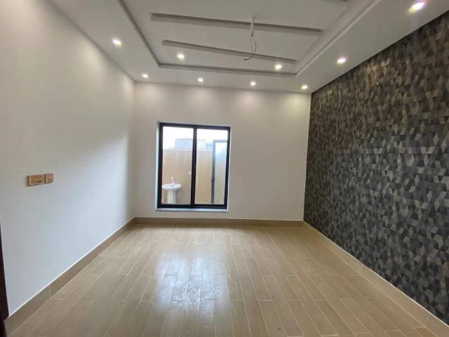 House for sale in Faisalabad, Islamabad Capital Territory