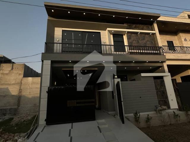 House for sale in Faisalabad, Islamabad Capital Territory