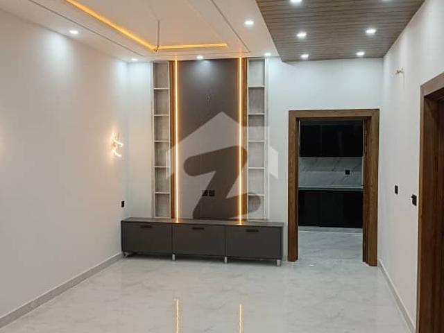 House for sale in Faisalabad, Islamabad Capital Territory