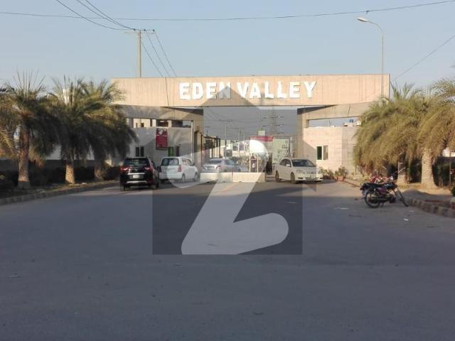 House for sale in Faisalabad, Islamabad Capital Territory