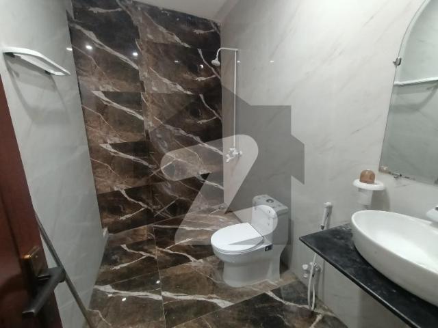 House for sale in Faisalabad, Islamabad Capital Territory