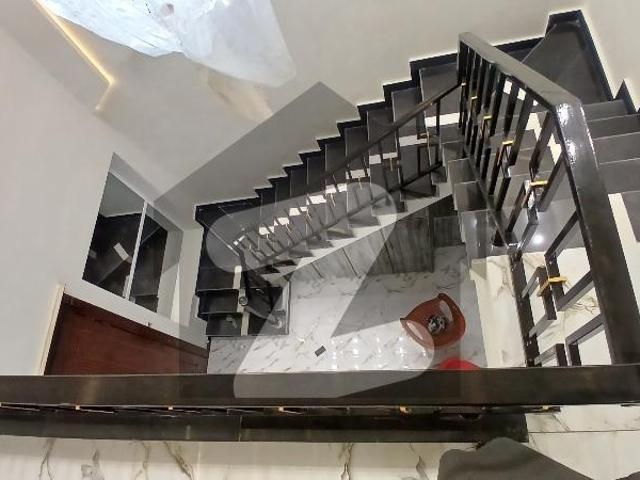 House for sale in Faisalabad, Islamabad Capital Territory