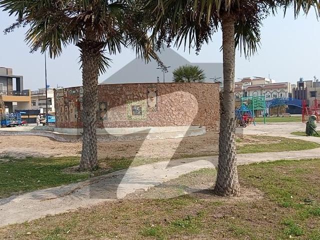 House for sale in Faisalabad, Islamabad Capital Territory