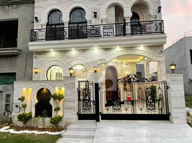 House for sale in لاہور, لاہور ڈویژن