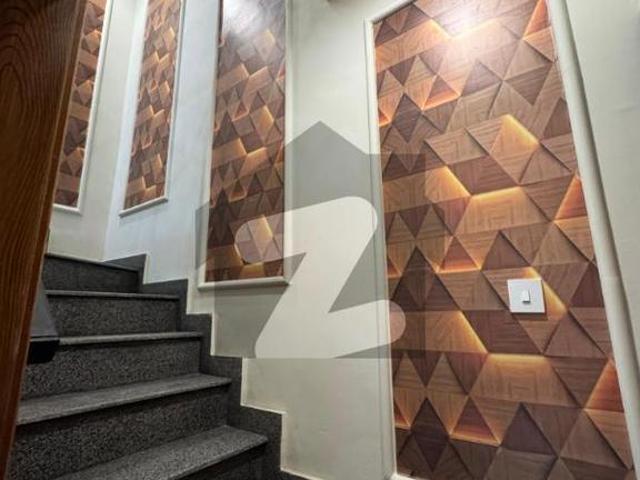 House for sale in Faisalabad, Islamabad Capital Territory