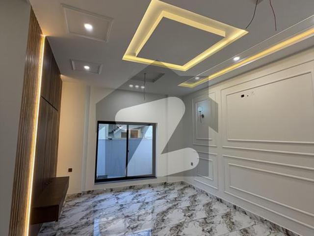 House for sale in Faisalabad, Islamabad Capital Territory