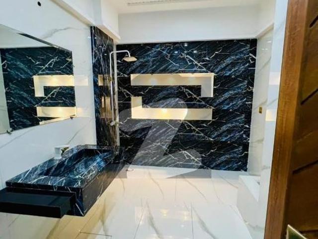 House for sale in Faisalabad, Islamabad Capital Territory