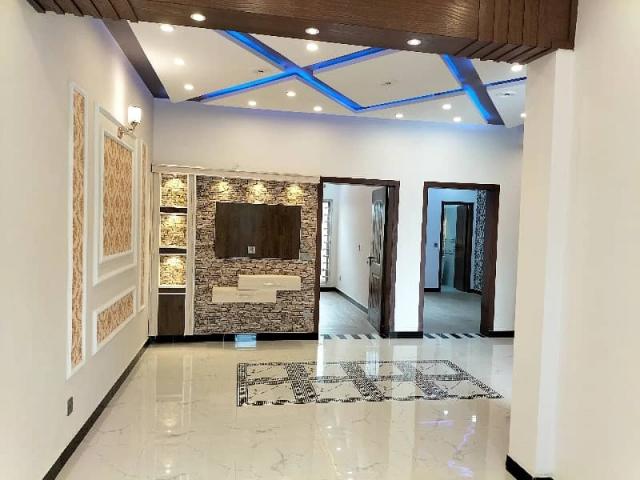 House for sale in Tariq Garden, کھمبے