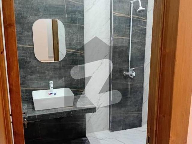 House for sale in Faisalabad, Islamabad Capital Territory