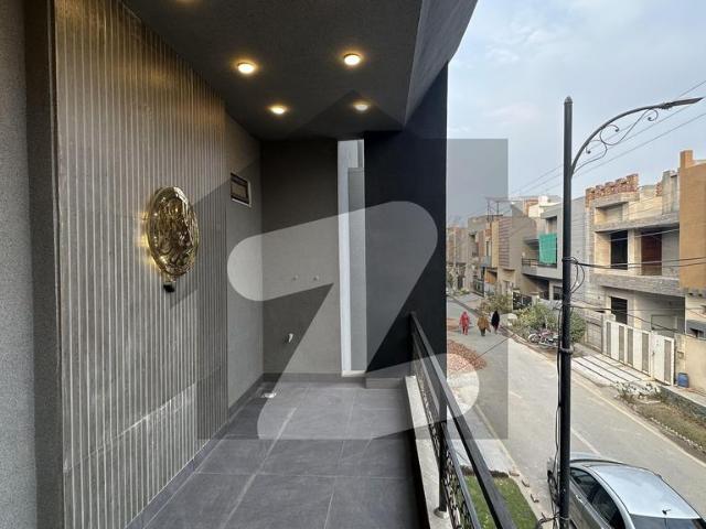 House for sale in Faisalabad, Islamabad Capital Territory