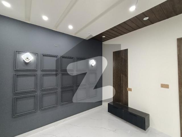 House for sale in Faisalabad, Islamabad Capital Territory