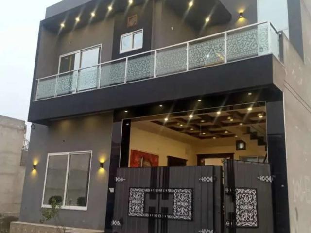 House for sale in Faisalabad, Islamabad Capital Territory