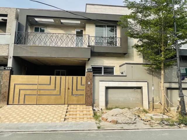 House for sale in Faisalabad, Islamabad Capital Territory