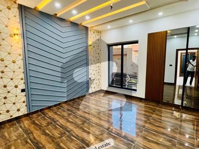 House for sale in Faisalabad, Islamabad Capital Territory