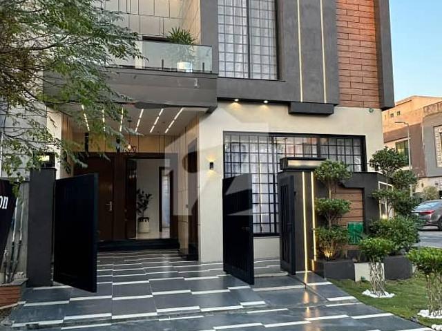 House for sale in لاہور, لاہور ڈویژن