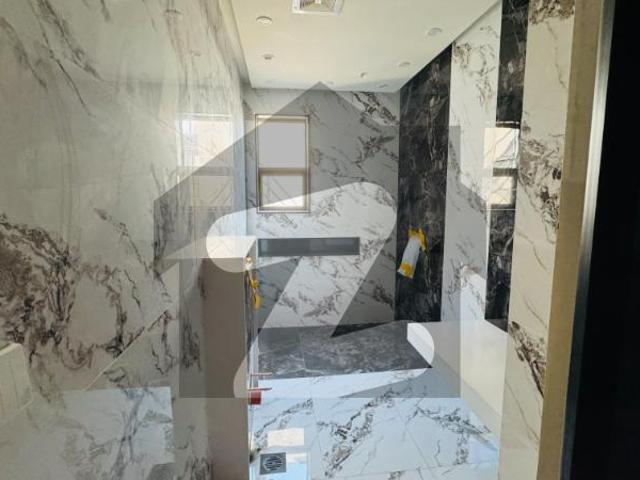 House for sale in Faisalabad, Islamabad Capital Territory