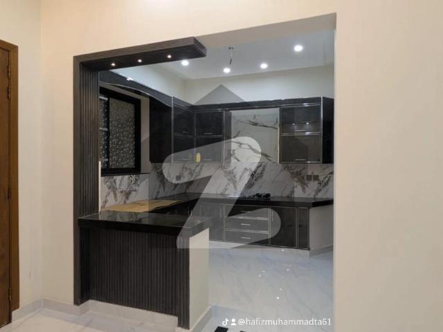 House for sale in Faisalabad, Islamabad Capital Territory