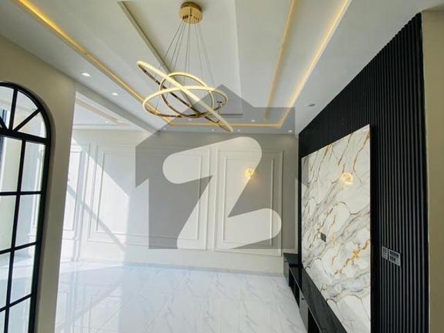 House for sale in تحصیل فیصل آباد شہر, فیصل آباد ڈویژن