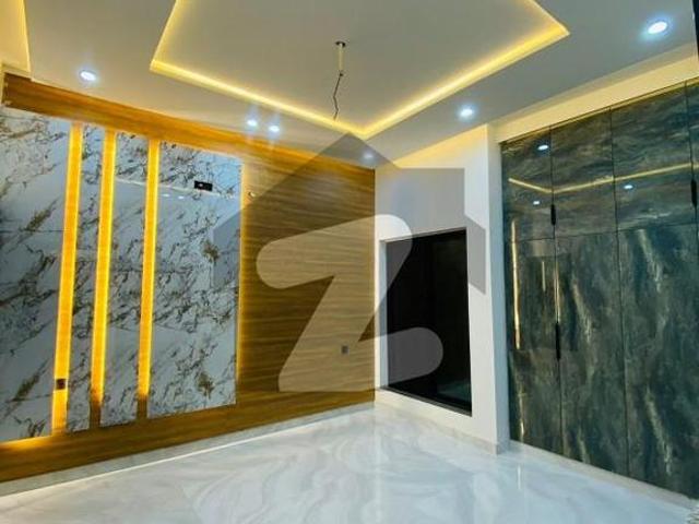 House for sale in Faisalabad, Islamabad Capital Territory