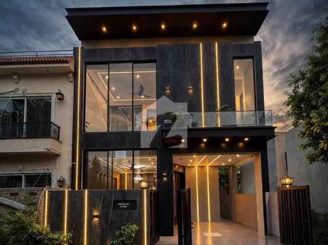 House for sale in لاہور, لاہور ڈویژن