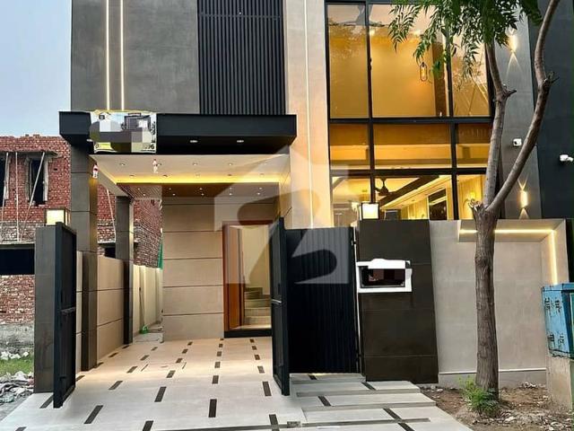 House for sale in لاہور, لاہور ڈویژن