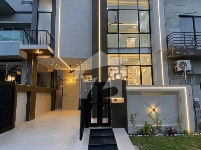 House for sale in لاہور, لاہور ڈویژن