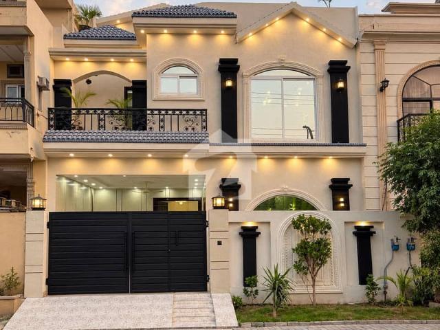 House for sale in لاہور, لاہور ڈویژن