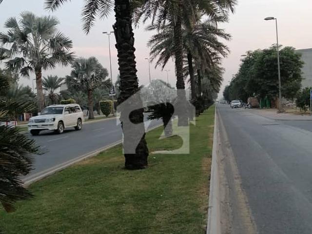 Building for sale in لاہور, لاہور ڈویژن