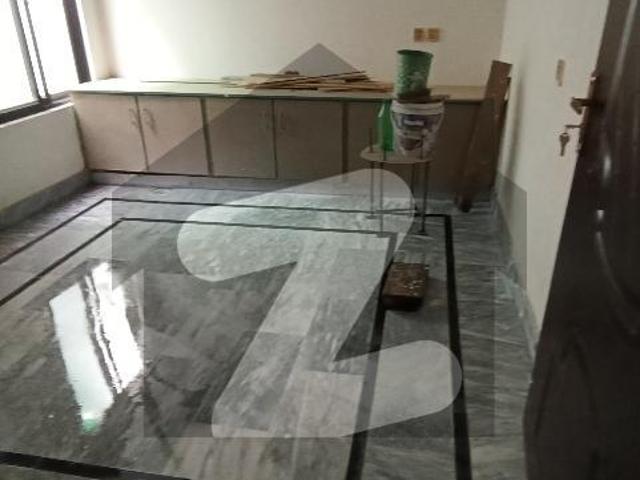 House for sale in Faisalabad, Islamabad Capital Territory