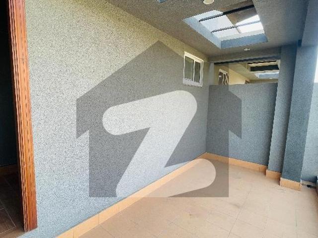 House for sale in Faisalabad, Islamabad Capital Territory