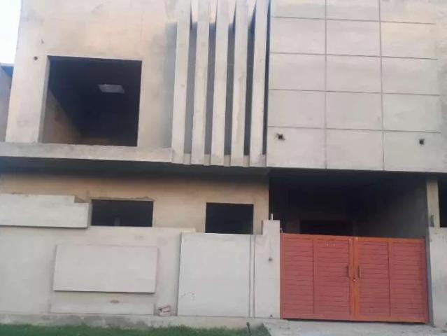 House for sale in Faisalabad, Islamabad Capital Territory