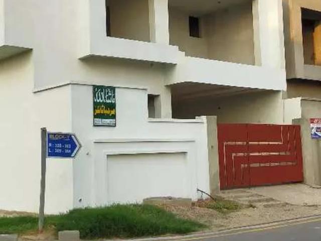 House for sale in Faisalabad, Islamabad Capital Territory