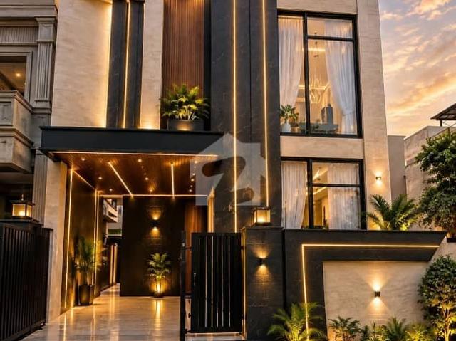House for sale in لاہور, لاہور ڈویژن