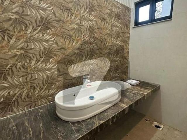 House for sale in Faisalabad, Islamabad Capital Territory