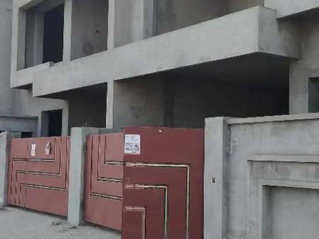 House for sale in Faisalabad, Islamabad Capital Territory