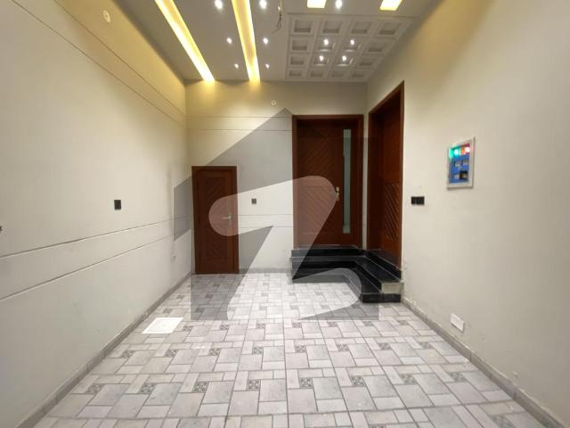 House for sale in تحصیل فیصل آباد شہر, فیصل آباد ڈویژن