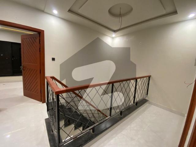 House for sale in Faisalabad, Islamabad Capital Territory