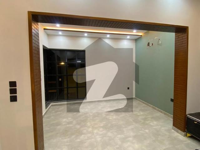 House for sale in تحصیل فیصل آباد شہر, فیصل آباد ڈویژن