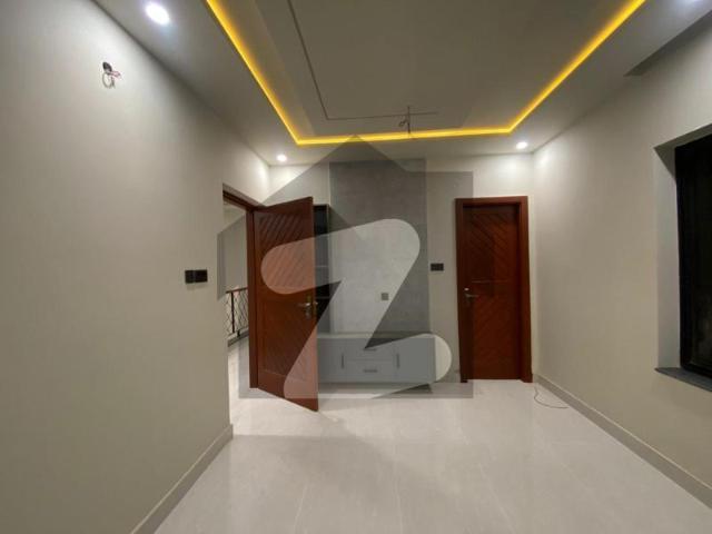 House for sale in تحصیل فیصل آباد شہر, فیصل آباد ڈویژن