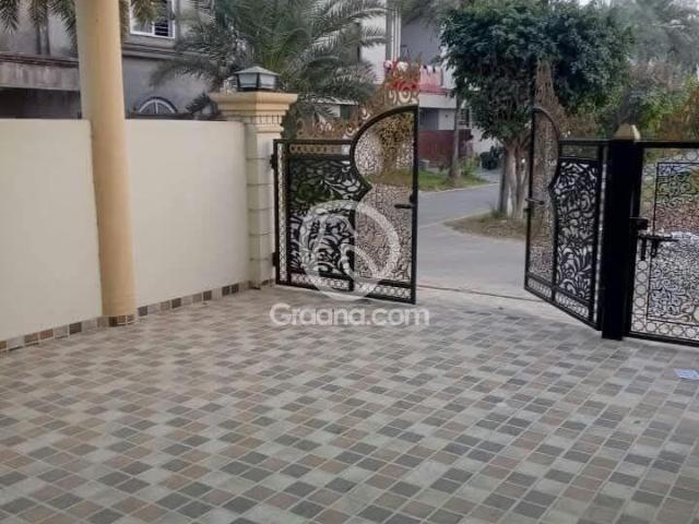 House for sale in Johar Town, Islamabad Capital Territory