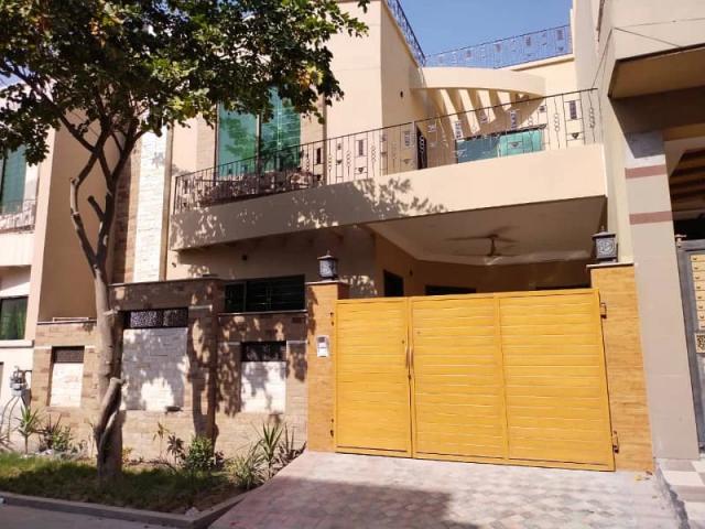 House for sale in Faisalabad, Islamabad Capital Territory
