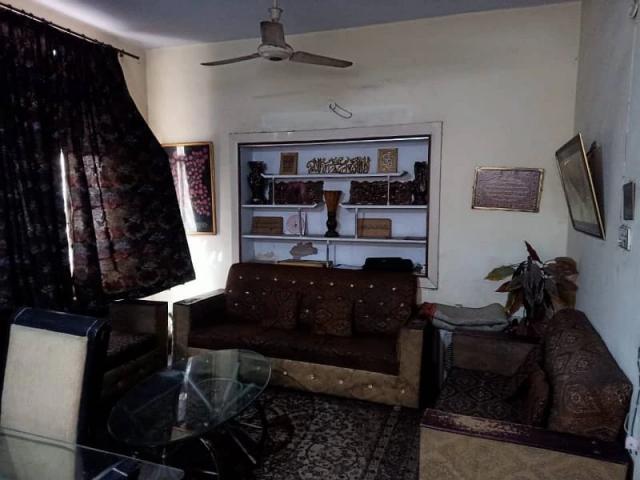 House for sale in عُمر بلاک, لاہور ڈویژن