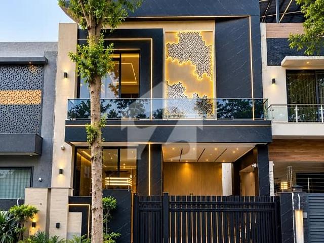 House for sale in لاہور, لاہور ڈویژن