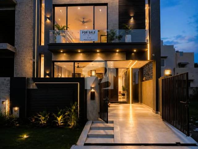 House for sale in لاہور, لاہور ڈویژن